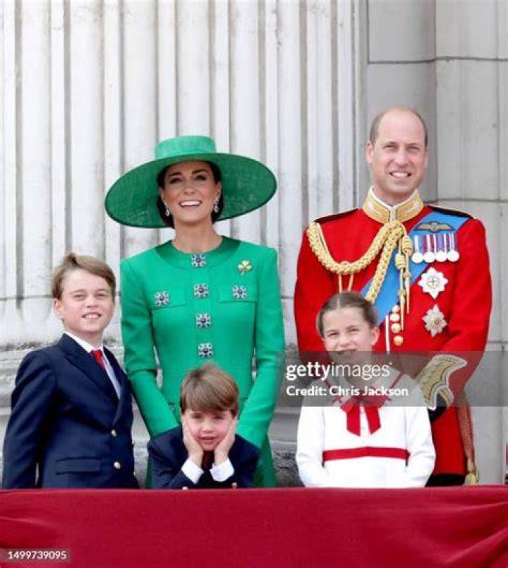 Prince William's height, weight. He keeps fit together with wife