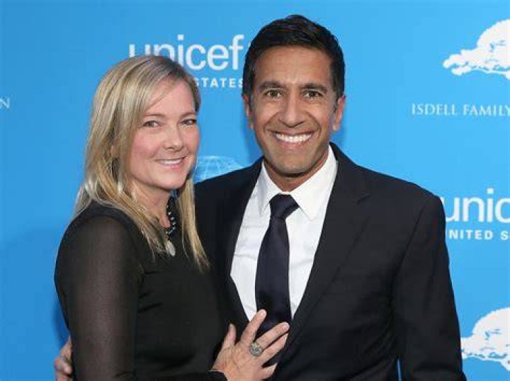 Rebecca Olson Gupta (2022 Wiki) Dr. Sanjay Gupta's Wife Bio Age Kids