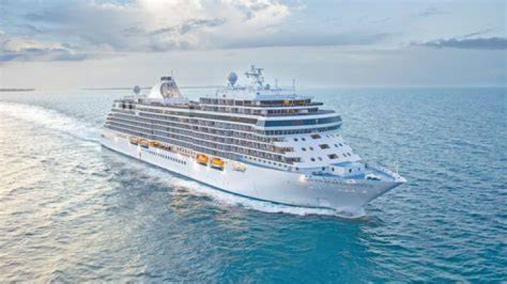 Regent Seven Seas Grandeur ·