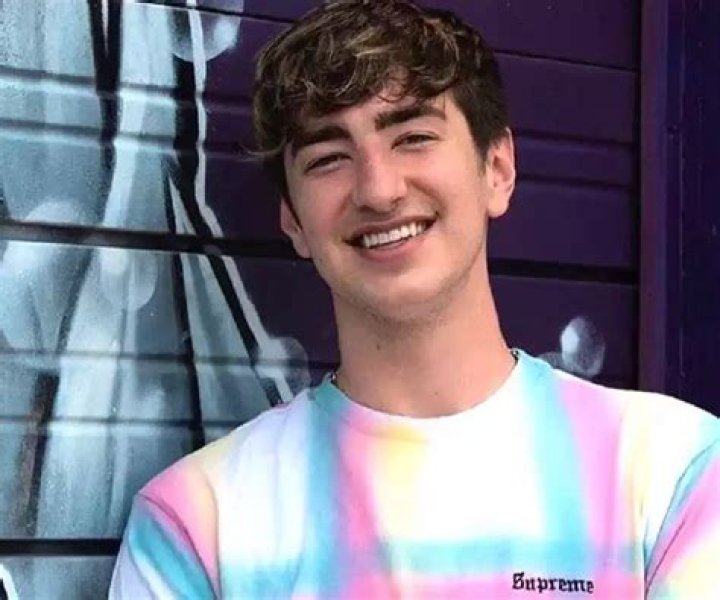 Reggie Webber Net Worth 2022, Age, Height, Weight, Bio, Family, Career