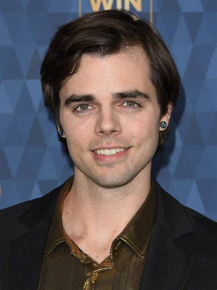 Reid Ewing from Celebs Who Suffered From Body Dysmorphia E! News