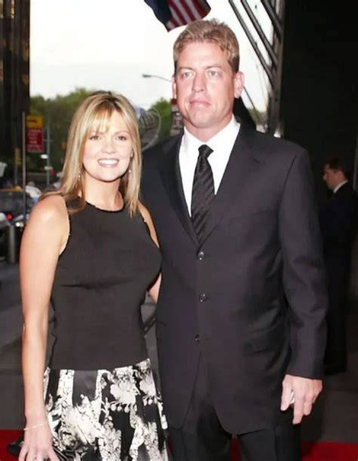 Rhonda Worthey First and Exwife of Troy Aikman, Age, Children & Net Worth