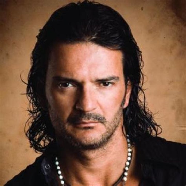 Ricardo Arjona Biography Measurements, Relationship, Net Worth