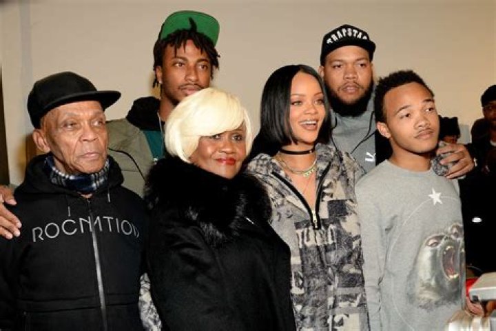 Rihanna Siblings Meet Kandy, Samantha, Jamie, Rorrey, And Rajad TRAN
