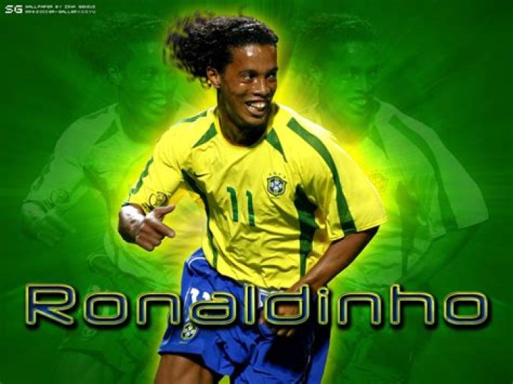 Ronaldinho Brazil Ronaldinho, Brazil wallpaper sports Wallpaper