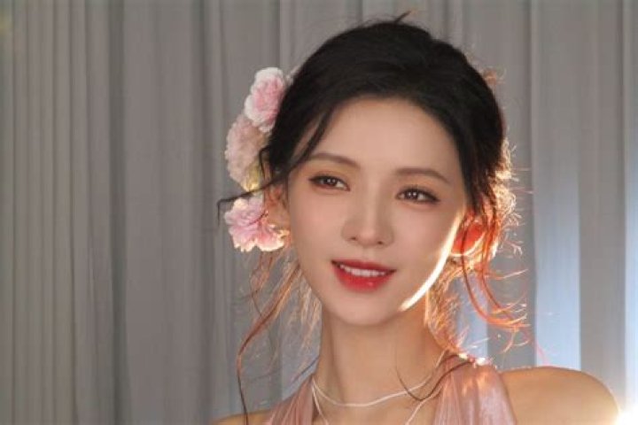 Rose Zhang Ethnicity, Nationality, Height and Weight