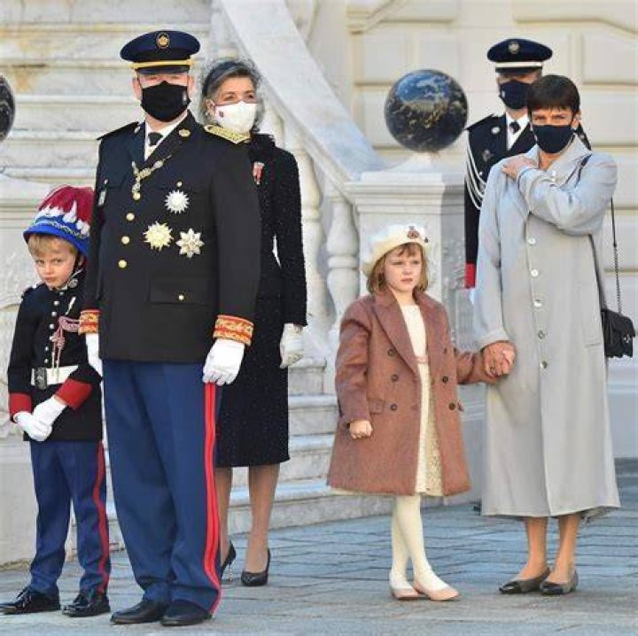 Royal Family turn out in force for celebratory Buckingham Palace