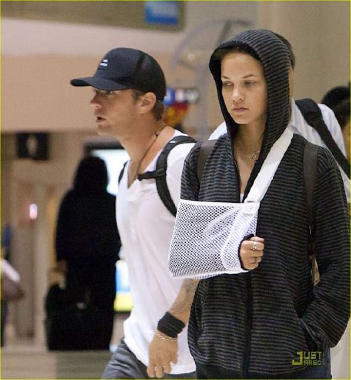 Ryan Phillippe & Alexis Knapp Expecting Baby? Photo 2527726 Alexis