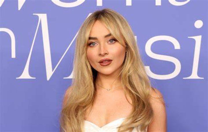 Sabrina Carpenter Net Worth A Success Story (2023) — HaiKhuu Trading