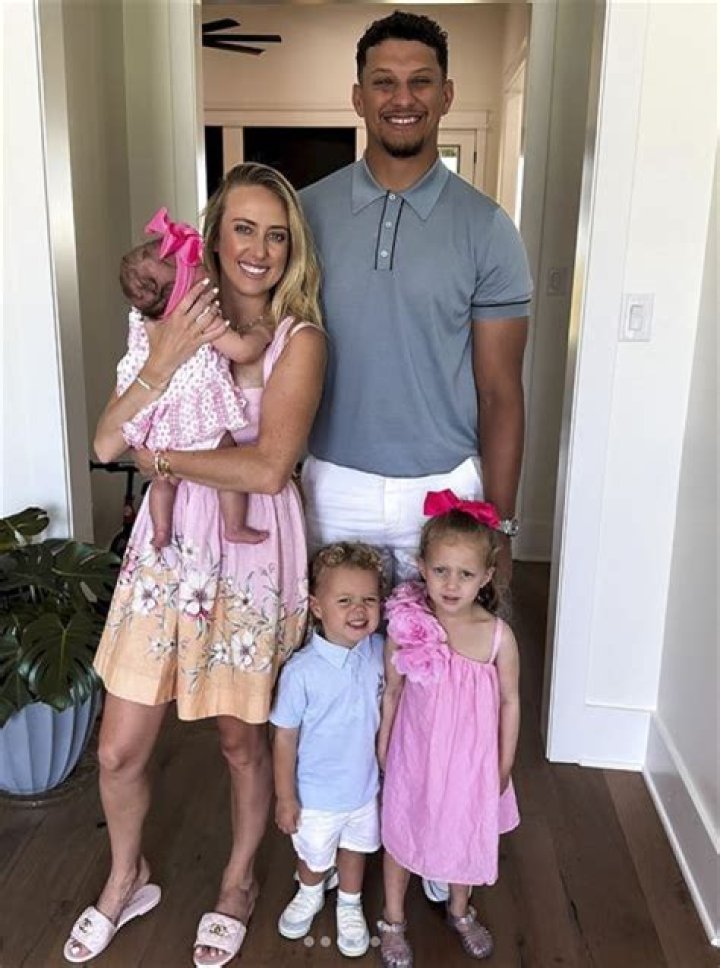 Safaree family, wife, children, parents, siblings