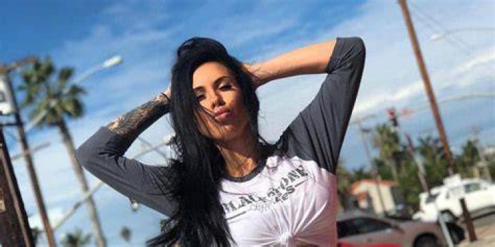 Savanna Rehm Net Worth, Age, Height, Bio, Birthday, Wiki!