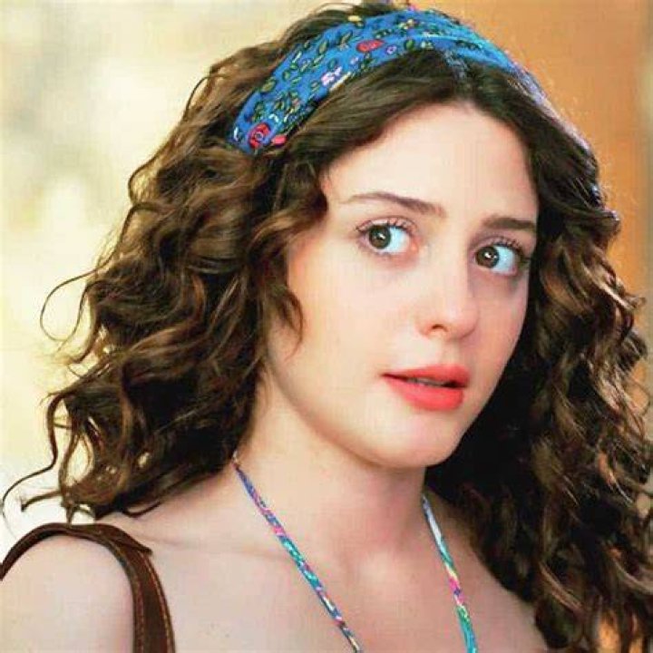 Seren Sirince Age, Net Worth, Height, Affair, Career, and More