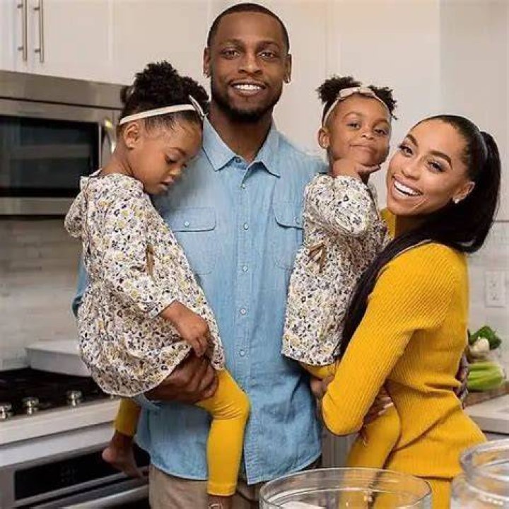 Seyi Ajirotutu Net Worth 2018 What is this NFL football player worth?