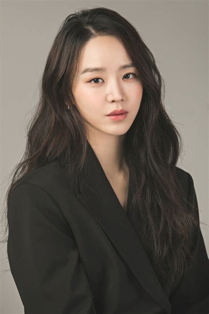 Shin Hye Sun in Talks to Lead in the Historical Fusion Drama