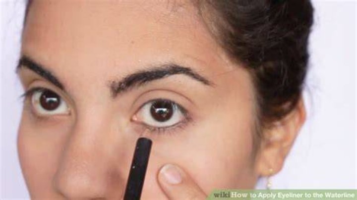Should you put eyeliner on your waterline? ·