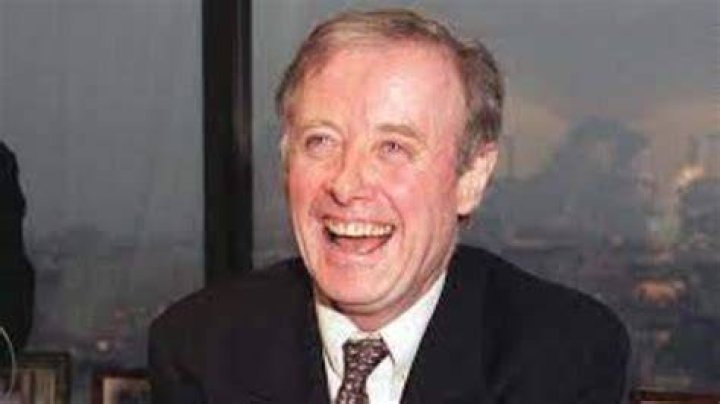 Sir Gerry Robinson obituary Business The Guardian