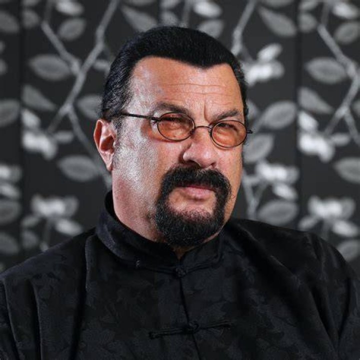 Steven Seagal SharliAminta