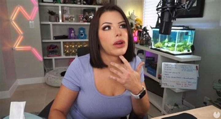 Streamer Who Broke Her Back At TwitchCon Found Out She Had Been