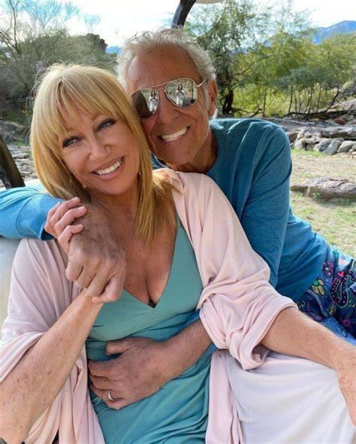 Suzanne Somers&rsquo; husband believes her ghost is haunting their home
