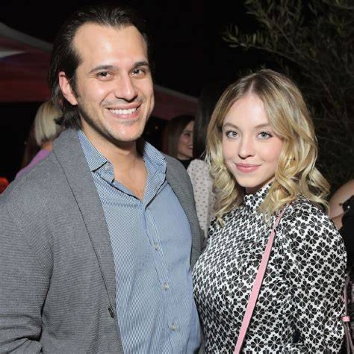 Sydney Sweeney Is Engaged to Boyfriend Jonathan Davino POPSUGAR Australia