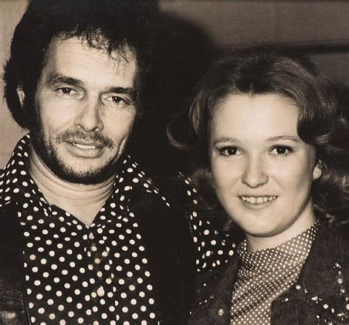 Tanya Tucker and Merle Haggard Merle haggard, Country music artists