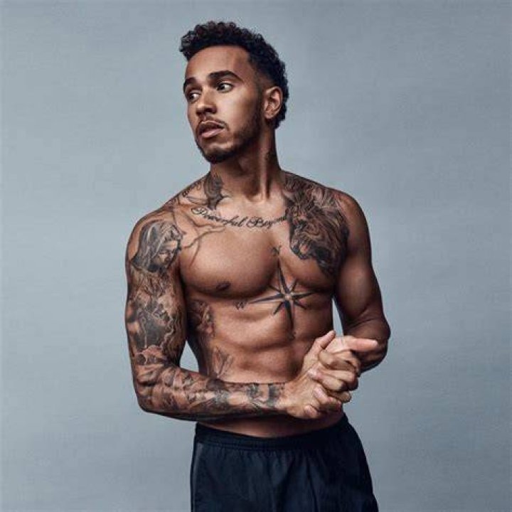 Tatuajes de Lewis Hamilton » Ideas y fotografías