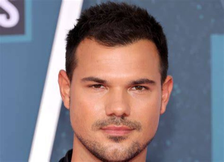 Taylor Lautner's Parents Kept Him Grounded Facts about Them News