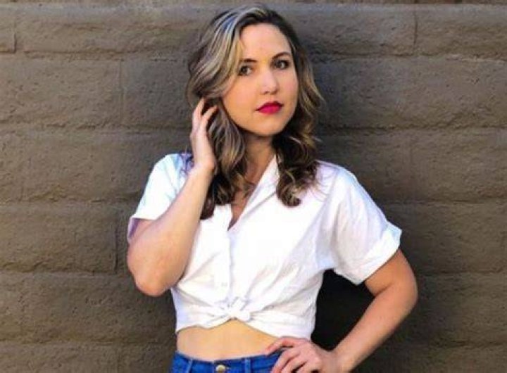 Taylor Tomlinson Wiki, Bio, Age, Height, Weight, Boyfriend