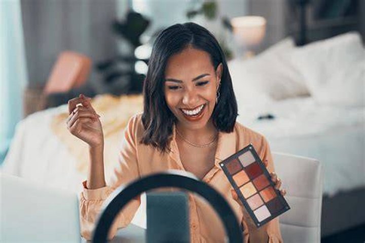 The Beauty Influencer As Advocate Arshia Moorjani Pushes For
