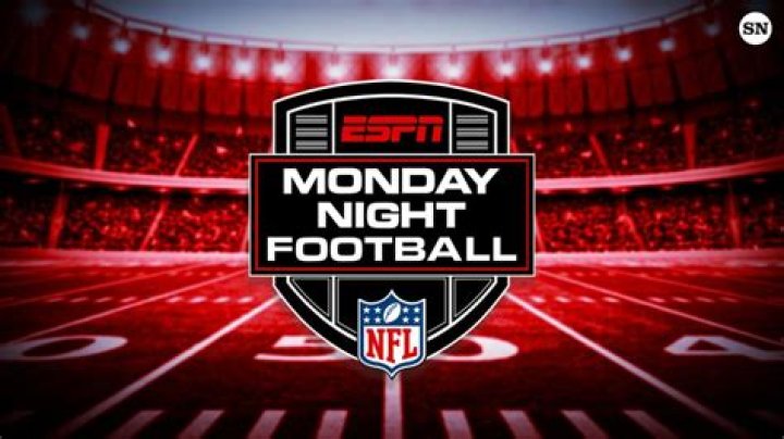 The Mexican Sportscaster Who Had the Time of His Life on Monday Night Football |