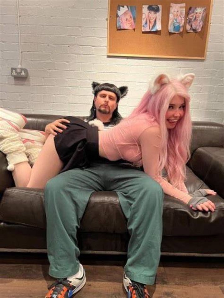 The Oliver Treebelle Delphine Kiss Has Followers Talking ! 999designs