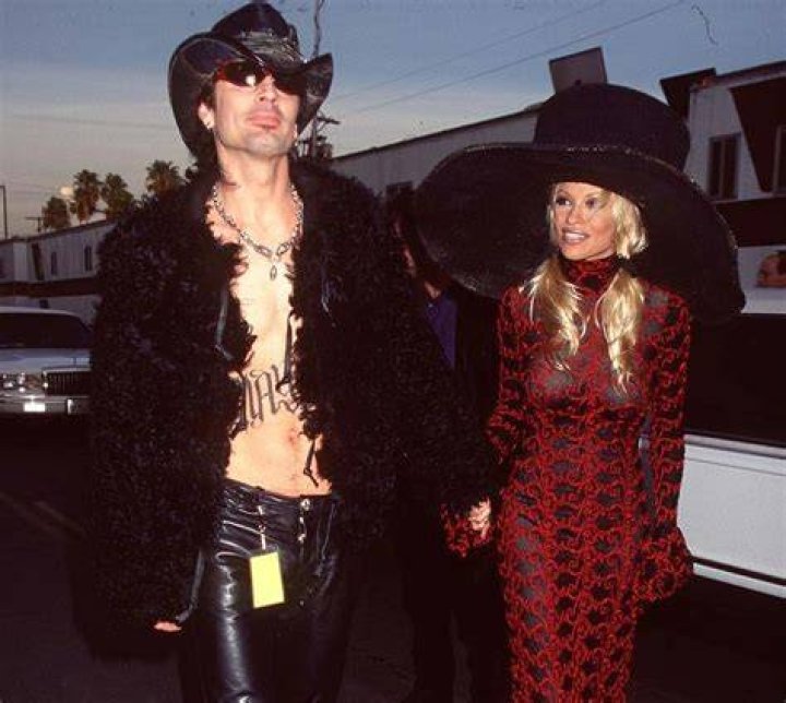 The Storied Dating Life Of Pamela Anderson Nonstop Nostalgia