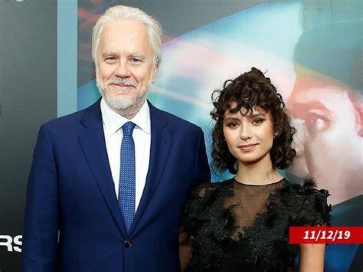 Tim Robbins files for divorce from Gratiela Brancusi