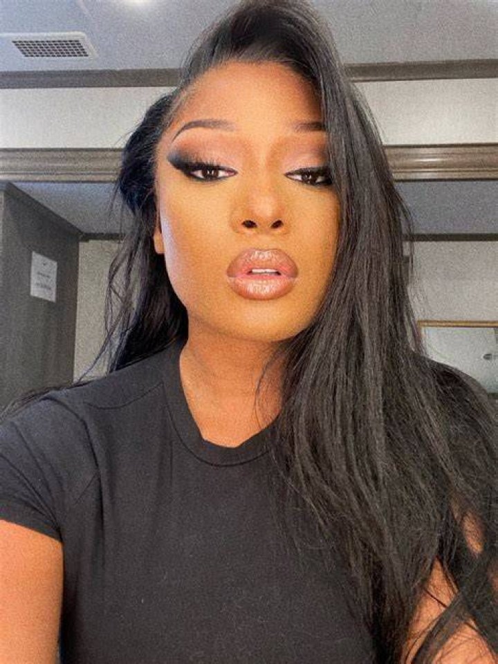 TINA SNOW on Twitter in 2021 Black beauties, Celebrities female, Gurl