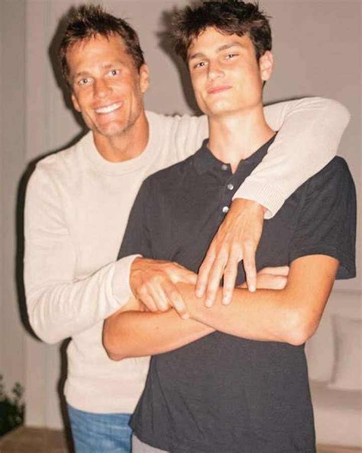 Tom with Mark his son AND grandson! Sir tom jones, Tom jones singer