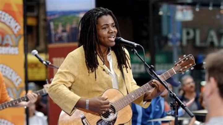 Tracy Chapman's Net Worth & Her Whereabouts Now