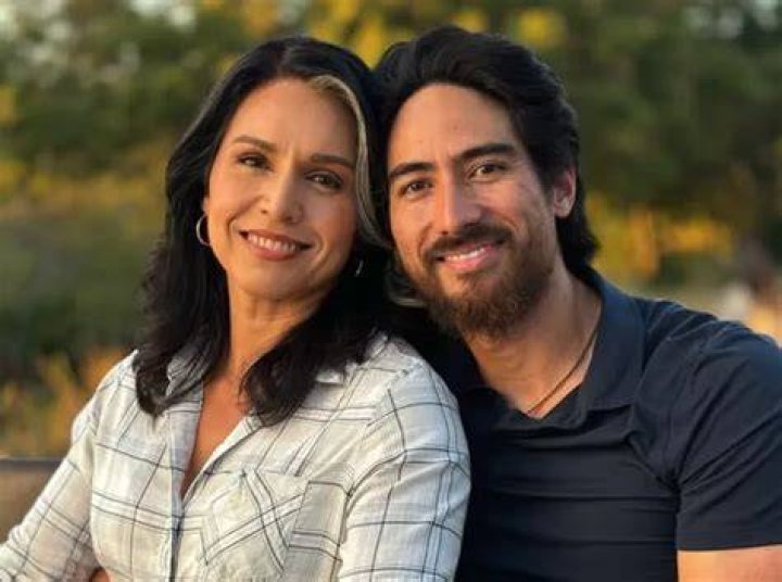 Tulsi Gabbard Bio, Age, Height, Career, Husband, Children, Net Worth