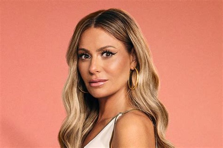 Uncover The Hidden World Of Dorit Kemsley's Sister Debbie: An Exclusive Look