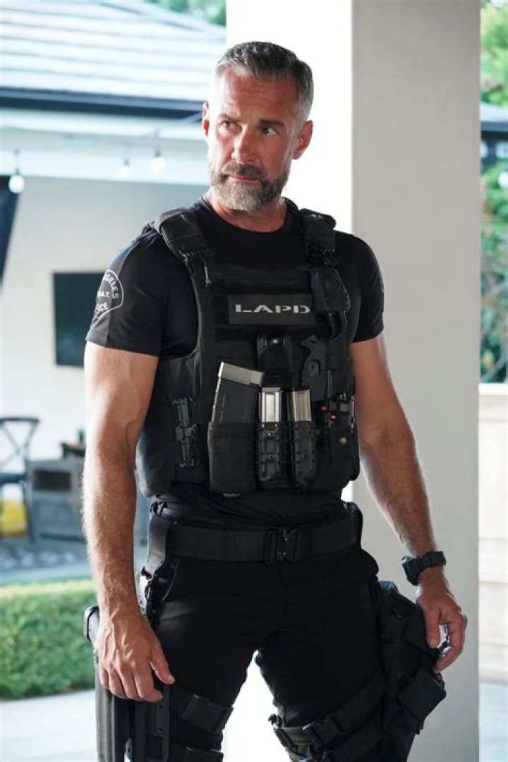 Uncover The Truth: Jay Harrington's Parenthood Explored
