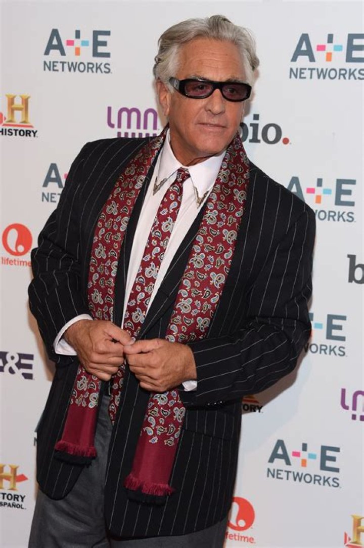 Unveil Secrets With Barry Weiss
