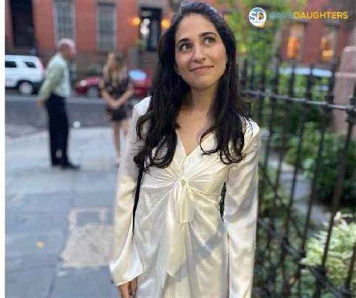 Unveil The Secrets Of Molly Hurwitz's Net Worth