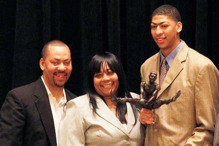 Unveil The Untold Story Of Anthony Davis's Parents: Discover Their Unsung Influence