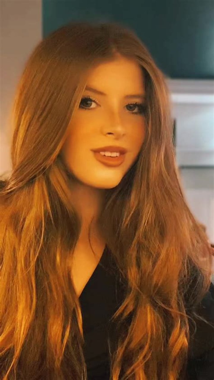 Unveiling The Inspiring And Multifaceted World Of Julinha Vitoria Mayer
