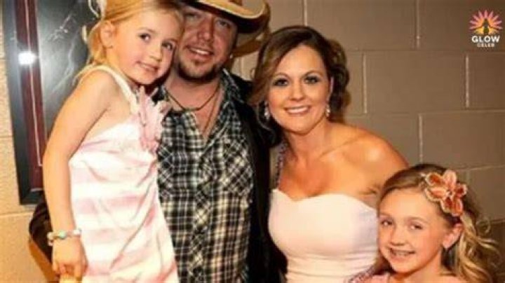 Unveiling the Life, Love, and Net Worth of Jessica Aldean's Electric Lineman Husband