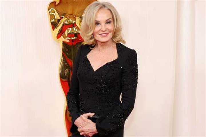 Unveiling The Secrets: Jessica Lange's Towering Stature