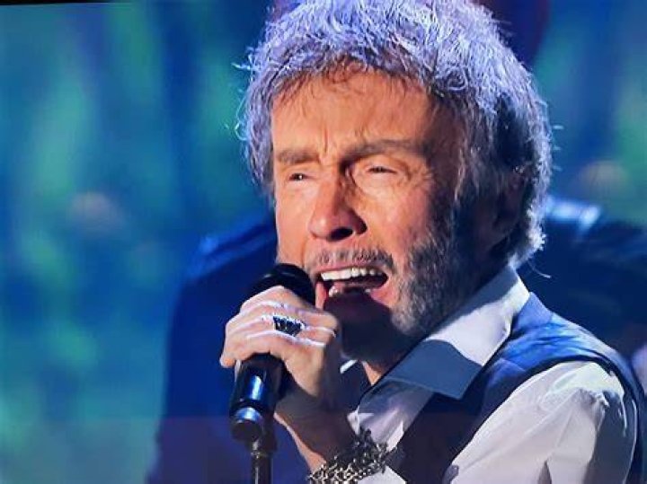 Unveiling The Treasure Chest Of Paul Rodgers' Net Worth: A Rock Icon's Riches