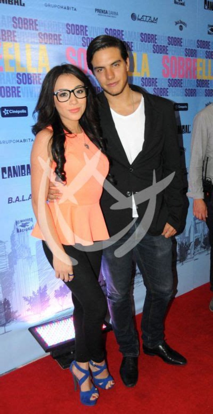 Vadhir Derbez y Jass Reyes de novios (Fotos) Más Telenovelas