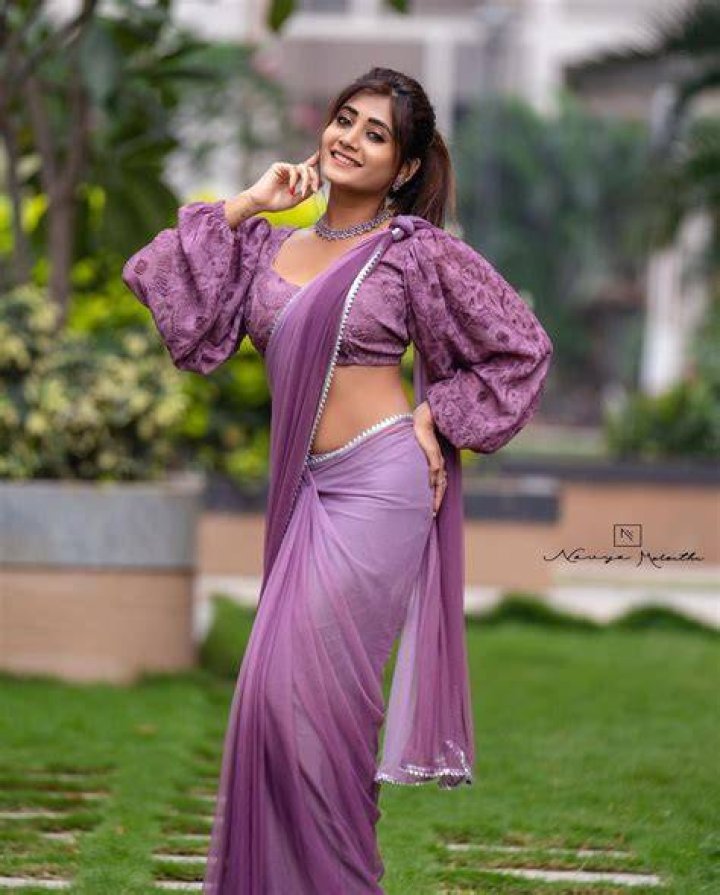 Vasanthi Krishnan (Bigg Boss Telugu 6) Age, Family, Images, Biography