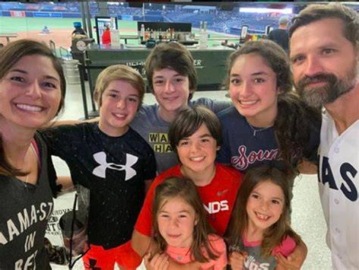 Walker Hayes And Family: A Heartwarming Story