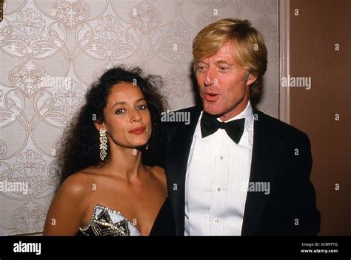 Was Robert Redford married to Sonia Braga?